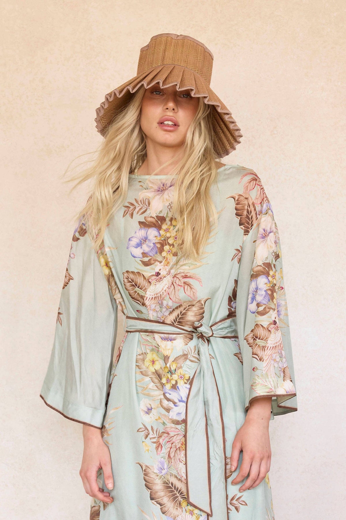 Flores Bungalow Capri Hat