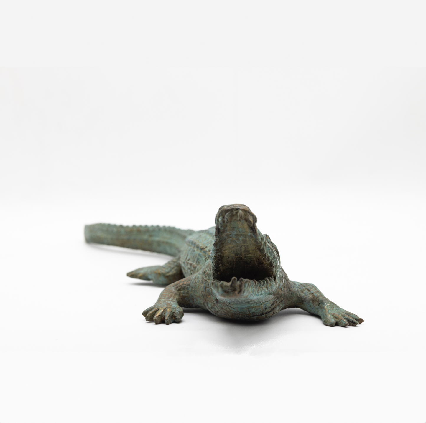 Alligator Sculpture